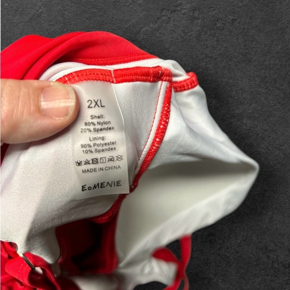 ๐โจ Flirty & Fabulous Criss Cross One-Piece Swimsuit! ๐๏ธ - Picture 4 of 13